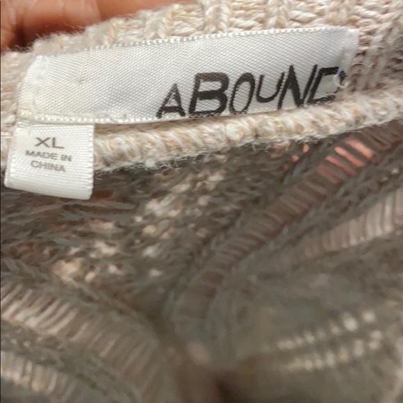 Abound Sweater - Picture 6 of 6